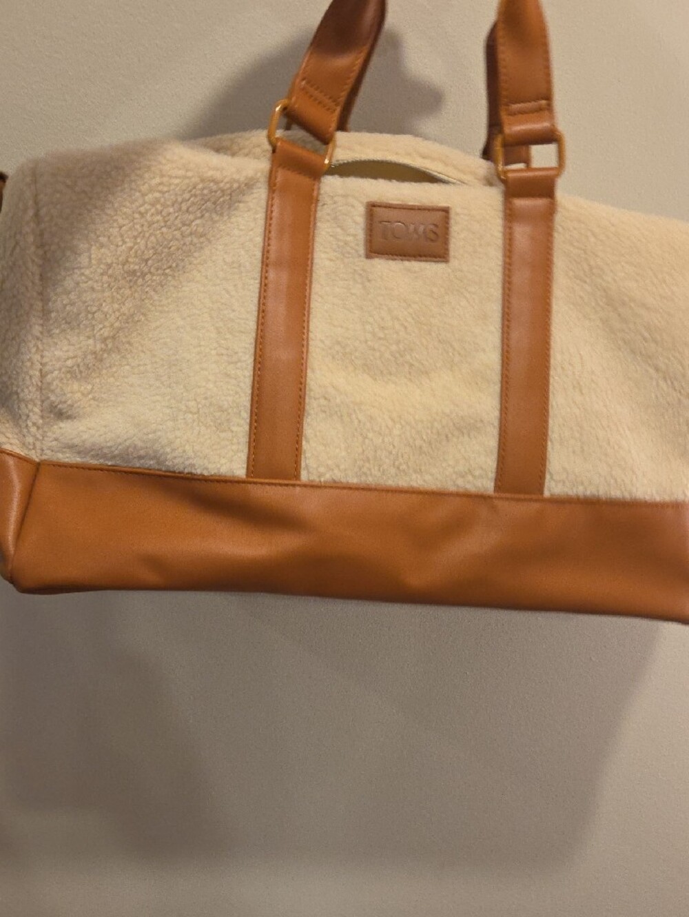 TOMS Cream Sherpa & Tan Duffel Bag - Picture 6 of 9